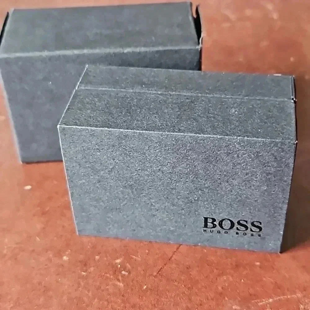Hugo Boss Rare Green Enamel Whaleback Cufflinks New in Box